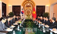 Vietnam, South Korea to bring strategic cooperative partnership to new height 